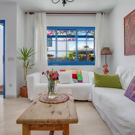 Casa Rosa Semesterbostad Yaiza (Lanzarote)